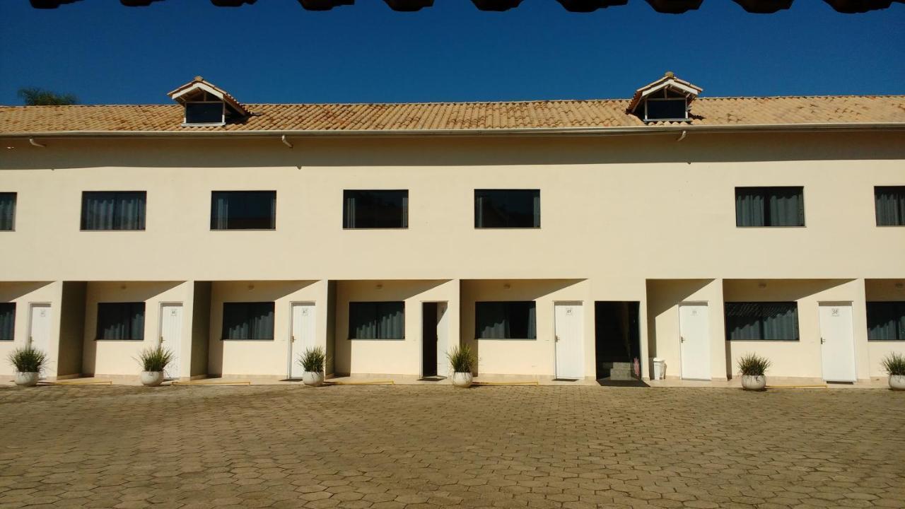 圣地亚哥酒店 Lindóia 外观 照片